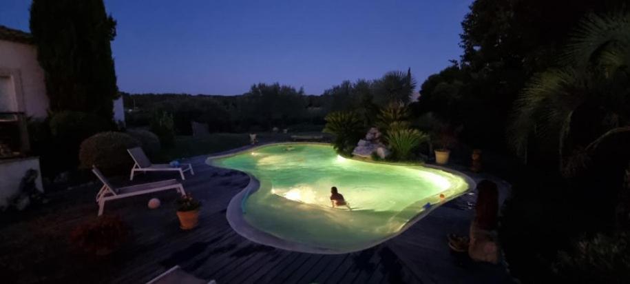 Le Clos Des Vignes Junas Exteriör bild
